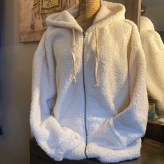 American Eagle Size Xl Never Used With Tags. American Eagle Outfitters, American Eagle, Sweaters For Women, Cream, Tags, Women Shopping, Color