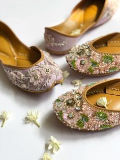 Pink Jutti, Jutti Design, Pernia Qureshi, Tassels Fashion Clothing, Women Slippers Fashion, Neck Pieces Jewelry, Floral Embellishment