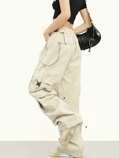 5ft 5''(166cm) tall, 97 lbs(44kg) weight and wearing a size M163cm/44kg wearing a size S - BUCKLE- Multi-pocket- Wide straight fit (baggy)- Cargo drape style- 3 colors Cargo Pants Baggy, Streetwear Cargo Pants, Wide Leg Denim Pants, Denim Decor, Trousers Casual, Pants Baggy, Baggy Cargo Pants, Streetwear Jeans, Jean Pockets