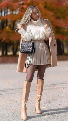 Rok Mini, Thanksgiving Outfit Women, Preppy Academia, Trendy Fall Outfits, Thanksgiving Outfit, Fall Fashion Outfits