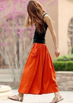 Orange midi skirt  woman maxi linen skirt with elastic by xiaolizi Stile Hippie Chic, Orange Midi Skirt, Long Linen Skirt, Skirt Diy, Holiday Skirts, Handmade Skirts, Maxi Rok, Rock Outfit, Orange Skirt