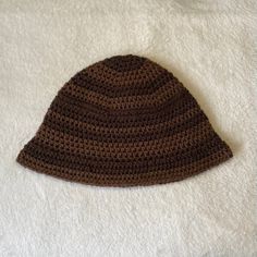 ~Handmade TWO TONE bucket hat🧶 ~One size fits all 🎉~Unisex perfect for anyone and everyone 🙋🏼♀️🙋🏻♂️~Available with matching BRALETTE and SKIRT ~Message me for preferences 📩~Great fit and perfect for all year round ✅Perfect for a gift ~ REMINDER; if you have any questions or queries please feel free to message me !! One Size Fits All, Bralette, Handmade Crochet, Bucket Hat, Two Tone, Selling On Etsy, Etsy Gifts, Hats, Crochet