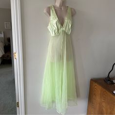 Stunning Neon Lime Green Sheer Double Layered Chiffon Full Nightgown, With Silk Bodice. Absolutely Stunning And In Gorgeous Vintage Condition. Size L Pit To Pit 22” Waist Laying Flat 14” Waist Stretched And Laying Flat 19” Length 52” Sheer V-neck Summer Nightgown, Sheer Summer Nightgown For Party, Summer Sheer Nightgown For Party, Summer Sheer Sleeveless Gown, Green Summer Sleepwear For Night, Green Sleeveless Party Sleepwear, Sheer Summer Nightgown For Nighttime, Sheer Summer Wedding Night Gown, Sheer Summer Nightgown For Wedding Night