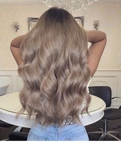 Light Blonde Brunette Hair, Mushroom Ashy Hair, Coffe Blonde Hair, Dark Sand Blonde Hair, Ashy Toned Hair, Ash Champagne Blonde Hair, Mouse Hair Color, Brown Ashy Hair Balayage, Dark Blonde Beige Hair