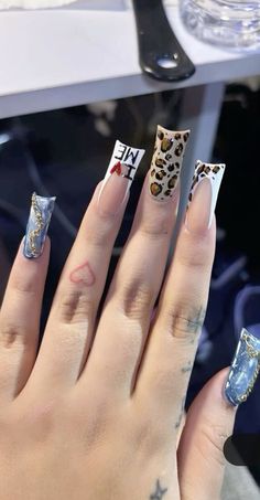 Nails Freestyle Design, Cheetah Duck Nails, Freestyle Nail Designs, Cute Freestyle Nails, Junk Nail Designs, Cute Duck Nails, Nail Freestyle, Duck Nail Designs, Duck Nails Acrylic