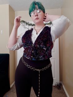 Enby Outfits Skirt, Enby Outfits Plus Size, Whimsigoth Vest Outfit, Gender Fluid Fashion Plus Size, Non Binary Fashion Plus Size, Non Binary Fashion Androgynous Style, Non Binary Wedding Outfit, Non Binary Summer Outfits, Whimsigoth Outfits Plus Size