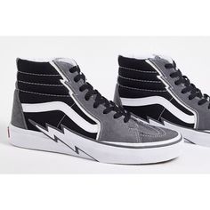 Vans Sk8 High Top Bolt Black And Gray Suede Skateboard Sb Shoes ++Mens Size 10++ Fast Ship New S59 Urban Gray Skate Shoes With Vulcanized Sole, Urban Gray Skate Shoes For Skateboarding, Vans Gray Sneakers For Skateboarding, Gray Canvas Shoes For Streetwear, Urban Vans Skate Shoes With Speckled Midsole, Vans Custom Mid-top Sneakers For Skateboarding, Gray Skate Shoes With Contrast Sole For Streetwear, Gray Mid-top Skate Shoes For Streetwear, Black Mid-top Canvas Shoes For Skateboarding