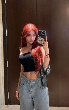 Ariel Hair Color, Dark Red Hair Outfits, Ariel Red Hair, Red Hair Outfits, Dubai Photoshoot, Cheveux Oranges, Dye My Hair