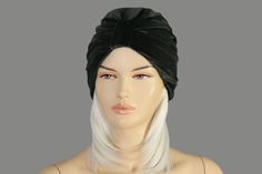 🔘 Velvet Turban Hat for women who want to wear elegant headwear matching their evening dress or shawl. 🔘 Material: Velvet fabric. 🔘 Fabric: Lace with Viscose Cotton lining. 🔘 Head circumference : S - 51-54 cm (20-21 inches) in circumference M - 54-57 cm (21-22.5 inches) in circumference L - 57-60 cm (22.5-23.5 inches) in circumference XL- 60-63 cm (23.5 -25 inches) in circumference 🔘 Care instruction: Hand wash in Luke water. Elegant Winter Headscarf, Evening Fitted Turban, Woman Turban, Prom Purse, Velvet Turban, Japanese Knot Bag, Woman Hat, Velvet Purse, Eggplant Color