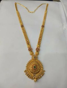 Long Haram New Models Gold, 20 Gms Gold Necklace Indian, Long Chain Necklace Gold Indian, Long Chain Designs Gold, Gold Haram Designs, Balcony Ideas On A Budget, Indian Gold Necklace Designs, Gold Haram