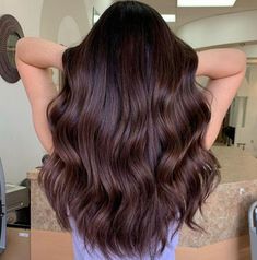 Deep Brunette Hair Color With Highlights, Red Chocolate Hair Color Reddish Brown Dark Auburn, Brunette Red Balayage, Dark Chestnut Brown Hair, Braun Hair, Pelo Color Vino, Dark Chocolate Brown Hair, Red Balayage Hair, Wedding Hair Colors