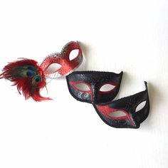 "Couples Red Masquerade Mask, Elegant Red Peacock Feathers, Masquerade Ball Mask, Mens One Eye Or Two Eye Red Glitter. S H I P P I N G - Last minute masquerade mask shopping? Processed same day or within 24 hours. 1-2 day guaranteed delivery services offered, add items to cart and click on shipping tab for rates. Pls leave a check out note with your need date & contact number (especially for expedited and custom orders) Msg for delivery time frames (Include your state/country). I N C L U D E Red Masquerade Mask For Mardi Gras Party, Red Masquerade Mask For Mardi Gras, Black Masquerade Mask For Party And Festivals, Black Masquerade Mask For Party Festivals, Red Venetian Masquerade Mask For Party, Venetian Red Masquerade Mask For Party, Red Masquerade Mask For Carnival Festivals, Red Carnaval Festival Masquerade Mask, Red Masquerade Mask For Carnival