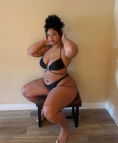 Chubby Baddie, Body Positive Photography, Androgynous Models, Outdoor Dress, Plus Size Baddie, Plus Size Baddie Outfits, Plus Size Beauty, Body Inspiration, Curvy Girl Fashion