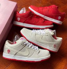 Nike Shoes Women Fashion, Urban Shoes, Nike Shoes Air Force, Jordan Shoes Girls, All Nike Shoes, Shoe Wishlist