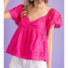 Sofia Eyelet Sweetheart Top in Pink Preppy Tops, Sweetheart Top, Peach Blouse, Black Sheer Blouse, Eyelet Fabric, Eyelet Top, Pink Fits, Black Lace Tops, Knitted Poncho