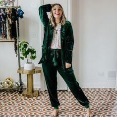 This Beautiful Emerald Green Set Has Only Been Worn Once. The Pants Are Wide Leg Vs Cuffed. It Has Not Gone Through The Dryer And Looks Brand New. Winter Green, Winter Pants, Velvet Blazer, Emerald Green, Pant Jumpsuit, Emerald, Wide Leg, Pants For Women, Velvet