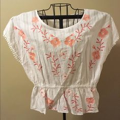 Size Xl Junior S-M Woman Best Fit In My Opinion See Measurements Nwot Washed / Never Worn Beautiful Embroidered Floral Blouse. 100% Cotton Feels Like Linen. Gorgeous Detailing. White Short Sleeve Embroidered Spring Top, White Short Sleeve Embroidered Top For Spring, White Embroidered Short Sleeve Top For Spring, White Embroidered Top With Short Sleeves For Spring, White Crew Neck Blouse With Floral Embroidery, White Short Sleeve Top With Embroidered Hem, White Floral Embroidered Relaxed Top, White Floral Embroidery Relaxed Fit Top, Casual White Top With Floral Embroidery