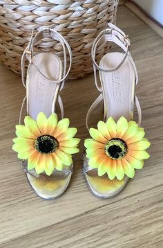 Big, yellow sunflower shoe clips from Olivia Divine. Yellow, sunflower, handmade shoe clips. Diameter 9 cm approx. Perfect for holidays, weddings, parties and special occasions. Please take a look at my store Pink Shoes Heels, Yellow Prom, Art Jewelry Design, Blue Tassel, Statement Drop Earrings, Yellow Sunflower, Shoe Clips, Pink Shoes, Lovely Earrings