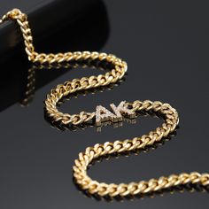 Personalize this cuban chain with your initials or surprise them with a meaningful gift. Initials Necklace, Cuban Necklace, 18k Gold Chain, Rose Gold Metal, Cuban Chain, Precious Jewelry, Personalized Necklace, Gold Plated Silver, Initial Necklace