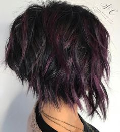 Black Shaggy Bob With Purple Balayage Short Textured Hair, Short Choppy Haircuts, Choppy Haircuts, Short Shag Haircuts, Short Shag Hairstyles, Balayage Blonde, Choppy Hair, Shag Hairstyles