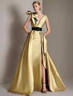 A-Line Evening Gown Elegant Dress Formal Floor Length Sleeveless V Neck Belt / Sash Satin with Bow(s) Appliques 2024 2024 - $154.99 Marchesa Couture, Golden Green, Dresses Formal Elegant, Midi Dress Style, Evening Gowns Elegant, Long Midi Dress, Mermaid Skirt, Jacquard Dress, Elegant Dress