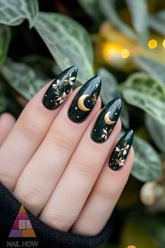 These stunning nails feature shimmering green polish with celestial accents like moons and stars, adding a magical touch to your Halloween look. Perfect for short nails and making a statement. Explore more at nailhow.com and remember to save this pin for your next mani! 🌟🌛 Witchy Square Nails, Emerald Green Halloween Nails, Almond Witch Nails, Halloween Nails Green And Black, Green Celestial Nails, Green Halloween Nails Acrylic, Dark Green Halloween Nails, Practical Magic Nails, Nails For Fair Skin