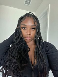 Layered Locs, Hairstyles With Curled Hair, Gorgeous Braids, Women Aesthetic, Natural Hair Styles Easy, Black Hairstyles, Natural Hair Tips