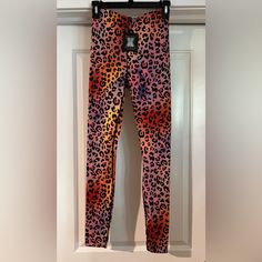 Brand New Savage X Fenty Bold Leggings. Savage X Fenty, Orange Pink, Pink Orange, Color Orange, Pink And Orange, Pant Jumpsuit, Tights, Size 4, Leggings