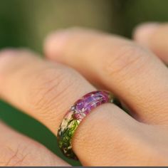 Brand New. Handmade Resin Ring, With Garnet, Moss, 24k Gold Flakes. Size 7. Epoxy Crafts, Resin Rings, Garnet Jewelry, Resin Ring, Gold Flakes, Resin Jewelry, Resin Crafts, Womens Jewelry Rings, Pink Gold