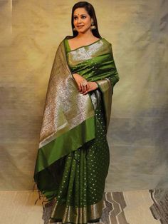 Banarasi soft lichi silk green saree for women USA, jacquard saree for function, Indian ethnic saree for festive, new designer wedding saree Product Details :  1) Saree Details :  Saree Color : 1) Pea Green 2) Rich Maroon 3) Dark Lavender 4) Dark Hot Pink  Saree Fabric : Soft Lichi Silk Saree Work : Jacquard Weave Work Saree Length : 5.50 Meter 2) Blouse Details : Blouse Color : Matching Blouse Fabric : Soft Lichi Silk Blouse Work : Jacquard Weave work Blouse Length : 0.8 Meter Blouse wear by mo Saree For Function, Ethnic Saree, Jacquard Saree, Saree For Women, Ethnic Sarees, Green Saree, Wedding Saree, Wear Green, Work Sarees