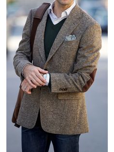 Tweed Jacket Elbow Patches Men, Tweed Blazer Outfit Men, Tweed Blazer Men, Tweed Jacket Men, Outfits For The Office, Tweed Jacket Outfit, Elbow Patch Blazer, Brown Tweed Blazer, Blazer Outfits Men