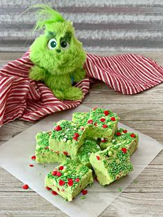 the grinch fudge cake has been cut into squares