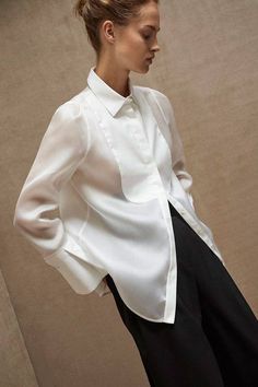 Organza Shirt, Oufits Casual, Blouses Women, White Shirt Blouse, Artsy Style, White Chic, Ethical Fashion Brands, Linen Style, Effortless Elegance