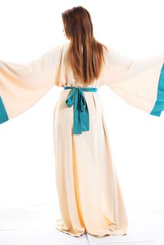 yukata furisode robe ellectives Blue Bridal Robe, Elegant Loungewear, Most Beautiful Colors, Maternity Wrap Dress, Cotton Dressing Gown, Green Kimono, Something Blue Bridal, Plus Size Kimono, Cotton Lingerie