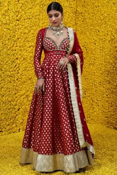 Chanderi Anarkali, Mahima Mahajan, Indian Bride Outfits, Anarkali Dress Pattern, Indian Gowns Dresses