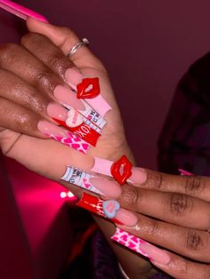 Valentine’s Day Nails Ideas, Valentines Acrylics, Valentine’s Day Nails, Valentine Day Nails Acrylic, Nail Inspo Valentines Day, Nail Inspo Valentines, Valentine Nail Ideas, Makeup Morphe, Valentine Nails