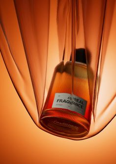 Fragrance Editorial, Product Render, Creative Photography Projects, Product Visualization, Product Shooting, Glass Photography