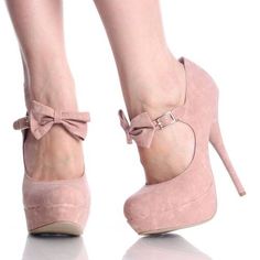 I want them!!! Heels With Bows, Cute High Heels, Cute Heels, Platform High Heels, Popular Hairstyles, Pink Heels, Crazy Shoes, Dream Shoes, Shoe Obsession