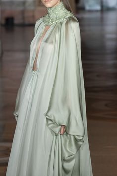 2019 Couture, Elegant Outfit Classy, Stephane Rolland, Mode Abaya, Elegant Dresses Classy, Modesty Fashion, Abayas Fashion, Abaya Fashion, Elegant Outfit