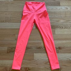 Nwot Neon Coral Leggings Uv 50+ Pineapple Clothing Size S Msrp $56 + Tax And Shipping Designed And Sewed In Miami Fl Pink High Waist Athleisure Bottoms, Sporty High-waisted Pink Pants, Sporty High Waist Pink Pants, Pink Sporty Full-length Bottoms, Sporty Pink Full-length Bottoms, Pink Full-length Workout Pants, Sporty Full-length Pink Bottoms, Sporty Full Length Pink Bottoms, Pink Full Length Workout Pants