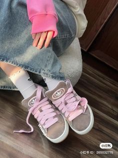 Sportswear Outfits, Platform Shoes Heels, Daily Outfit Inspiration, Fresh Shoes, Hype Shoes, Aesthetic Shoes, Swag Shoes, Mens Accessories Fashion, Sneaker Heels