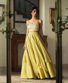 Strappy Blouse, Pakistani Lehenga, Indian Dresses For Women, Indie Vibes, Simple Lehenga, Rhea Kapoor, Girls Designer Dresses, Indian Outfits Lehenga