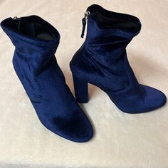 Nwot Steve Madden Stretch Velvet Bootie Emerald Blue Size 7 Gift That Did Not Fit:( See Photos For Measurements Emerald Blue, Shoes Steve Madden, Stretch Velvet, Steve Madden Shoes, Bootie, Steve Madden, Bootie Boots, Ankle Boots, Emerald