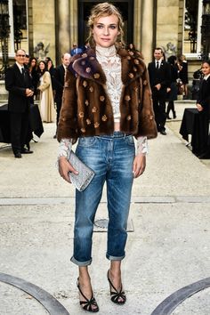 Diane Kruger Style, Brown Fur Coat, Errands Outfit, Looks Party, Diane Kruger, Brown Fur, Celebrity Street Style, Mode Inspo, Street Style Looks