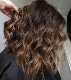 Naturally Wavy Hair Cuts, Dark To Light Hair, Global Hair Color, Celebrity Bobs, Hair Color For Brown Skin, Brown Hair Looks, Hair Instagram, Glamour Uk, Dirty Blonde Hair