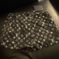 Brand New . Authentic Luxury Black Short Bottoms, Designer Black Bottoms For Spring, Louis Vuitton Shorts, Black Gray, Black And Grey, Louis Vuitton, Womens Shorts, Brand New, Grey