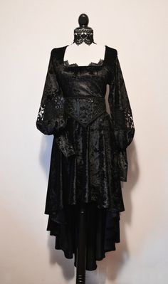 Victorian Gothic Velvet Dress - Etsy Vampire Gothic, Victorian Vampire, Fantasy Outfits, Goth Dress, Victorian Gothic, Fantasy Clothing, Serbia, Velvet Dress, Things To Buy