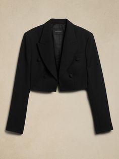 Cara Cropped Tuxedo Jacket | Banana Republic Cropped Tuxedo Jacket, Cropped Suit, Tomboyish Outfits, Tuxedo Women, Dress Design Sketches, Everyday Fashion Outfits, High Waist Fashion, Peak Lapel, Tuxedo Jacket