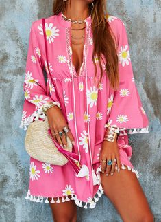 Sunflower Print Tassel Ruffle Sleeve V-neck Min Boho Dress Mini Boho Dress, Women Boho Style, Cheap Clothing, Summer Sundress, Mode Boho, Boho Mini Dress, Boho Style Dresses, Mini Dresses For Women, Sunflower Print