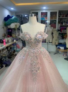 Organza Ball Gown For Debutante Ball And Prom Season, Sweetheart Neckline Organza Quinceanera Dress For Prom Season, Glamorous Quinceanera Dress With Sweetheart Neckline, Organza Pageant Dress For Debutante Ball During Prom Season, Homecoming Tulle Ball Gown, Fitted Bodice Sequin Evening Dress For Quinceanera, Organza Evening Dress For Debutante Ball And Prom Season, Glamorous Organza Gown For Prom, Organza Evening Dress For Debutante Ball During Prom Season